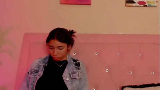 Image 10 of saraa_ramirez Stream on Chaturbate on 22 days ago