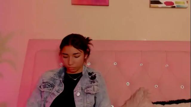 Image 11 of saraa_ramirez Stream on Chaturbate on 22 days ago
