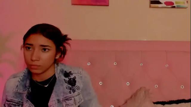 Image 12 of saraa_ramirez Stream on Chaturbate on 22 days ago