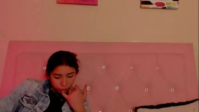 Image 8 of saraa_ramirez Stream on Chaturbate on 22 days ago