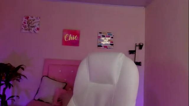 Image 3 of saraa_ramirez Stream on Chaturbate on 4 days ago