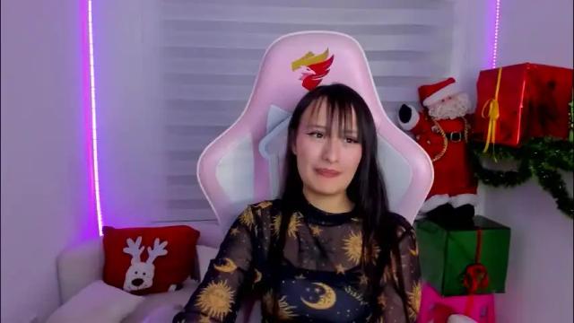 Image 8 of saraa_ramirez Stream on Chaturbate on 22 days ago