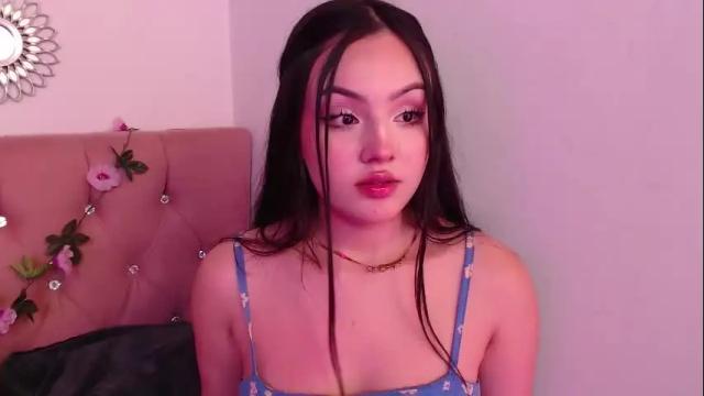Image 3 of saraa_swett Stream on Chaturbate on 12 days ago