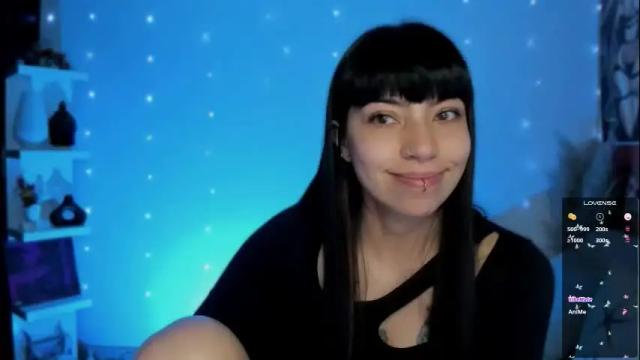 Image 7 of saraadesire Stream on Chaturbate on 15 days ago