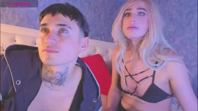 Image 11 of saraah_queen Stream on Chaturbate on 17 days ago