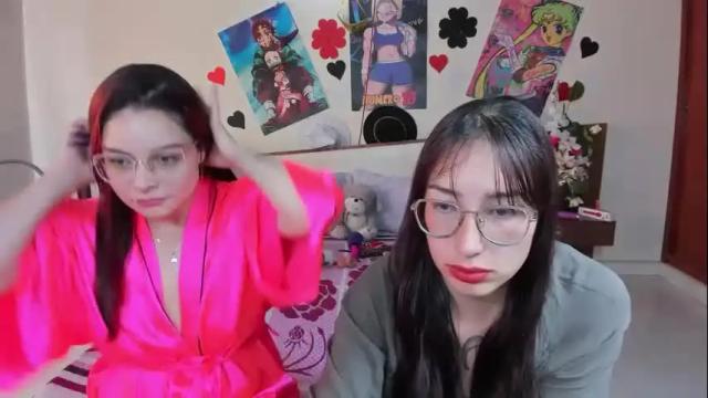 Image 11 of saraandmarilyn Stream on Chaturbate on 1 month ago