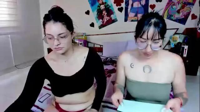 Image 3 of saraandmarilyn Stream on Chaturbate on 2 months ago