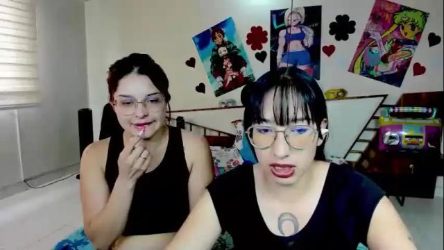 Image 11 of saraandmarilyn Stream on Chaturbate on 2 months ago