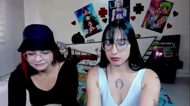 Image 4 of saraandmarilyn Stream on Chaturbate on 1 month ago