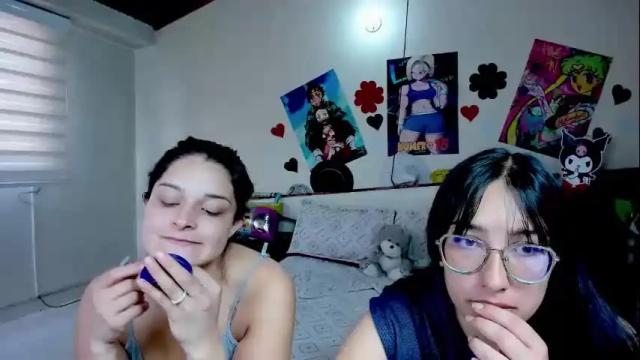 Image 4 of saraandmarilyn Stream on Chaturbate on 1 month ago