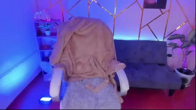 Image 8 of saraandsofi02 Stream on Chaturbate on 19 months ago