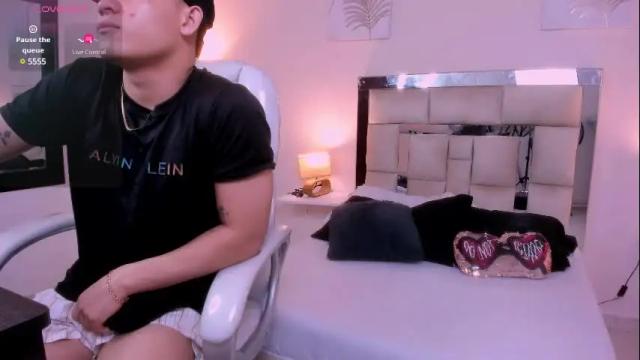 Image 4 of saraandstiven Stream on Chaturbate on 1 month ago