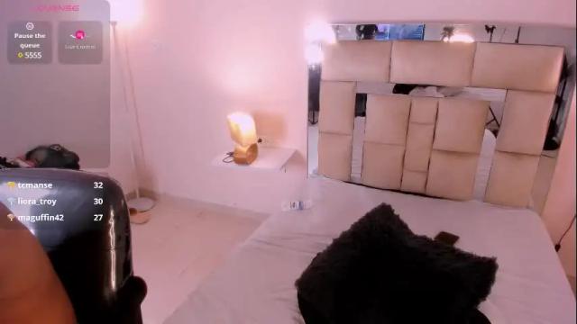 Image 4 of saraandstiven Stream on Chaturbate on 10 days ago