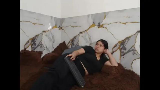 Image 12 of saraandthomas Stream on Chaturbate on 2 months ago