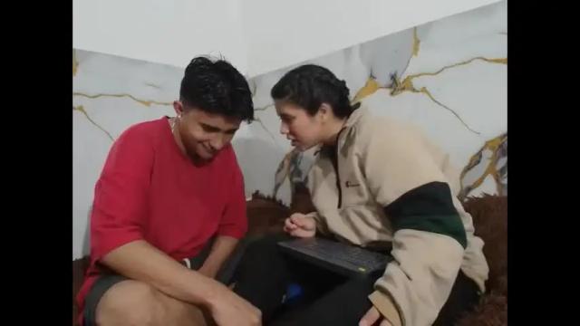 Image 6 of saraandthomas Stream on Chaturbate on 15 days ago