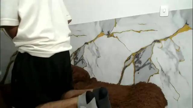 Image 11 of saraandthomas Stream on Chaturbate on 1 day ago