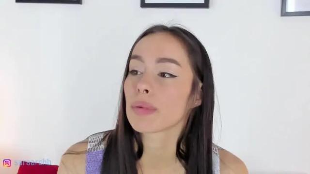 Image 4 of saraarchbould Stream on Chaturbate on 14 months ago