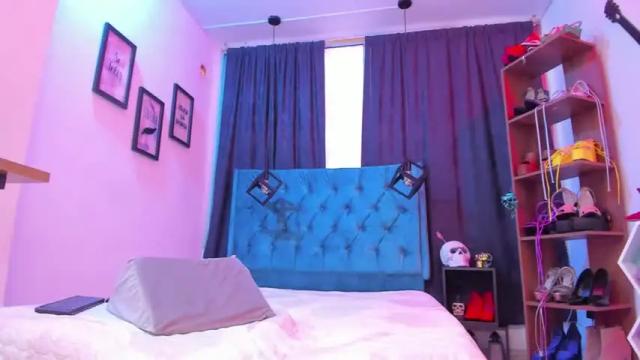 Image 10 of saraavans Stream on Chaturbate on 18 months ago