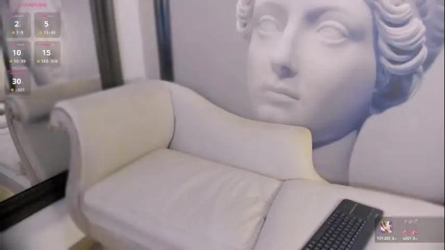 Image 3 of sarabennet_ Stream on Chaturbate on 3 months ago