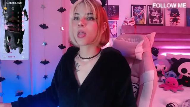 Thumbnail 2, saraclover_'s Stream at Chaturbate, 13 months ago