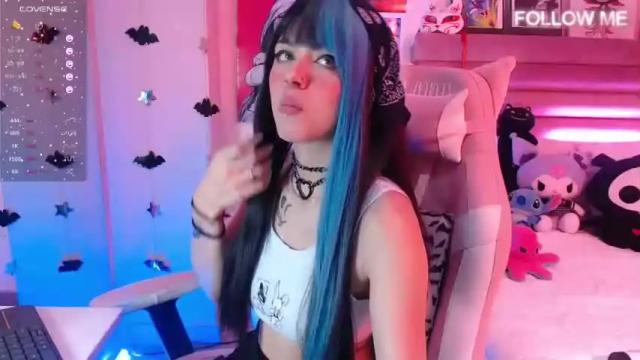 Image 8 of saraclover_ Stream on Chaturbate on 13 months ago