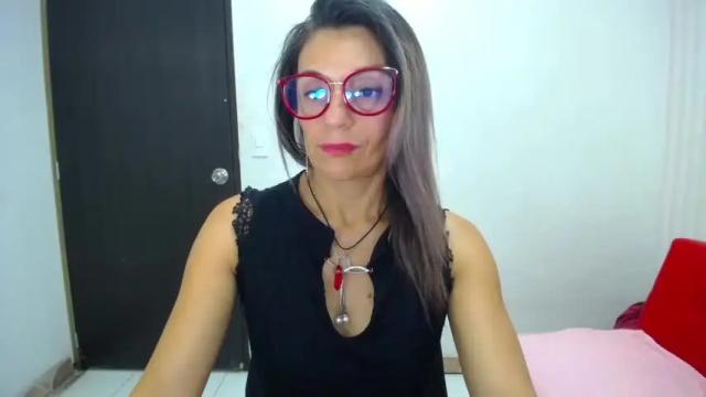 Image 6 of saradaniiela Stream on Chaturbate on 16 months ago
