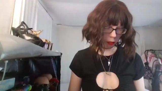 Image 6 of saradesirexo Stream on Chaturbate on 15 months ago