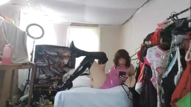 Image 6 of saradesirexo Stream on Chaturbate on 15 months ago