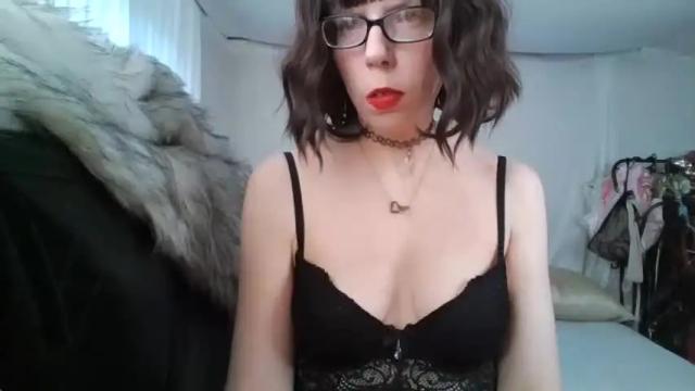Image 11 of saradesirexo Stream on Chaturbate on 14 months ago
