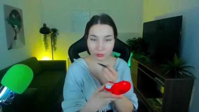 Image 6 of sarafreedman Stream on Chaturbate on 13 months ago
