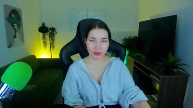 Image 8 of sarafreedman Stream on Chaturbate on 13 months ago