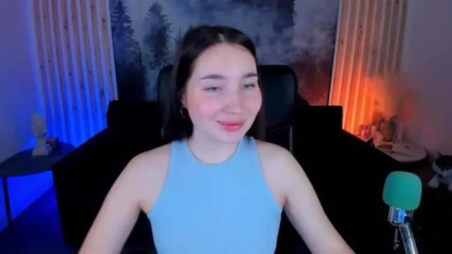Image 4 of sarafreedman Stream on Chaturbate on 13 months ago
