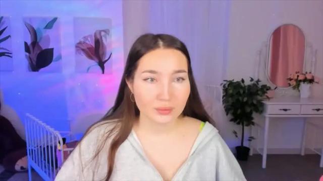 Image 10 of sarafreedman Stream on Chaturbate on 13 months ago