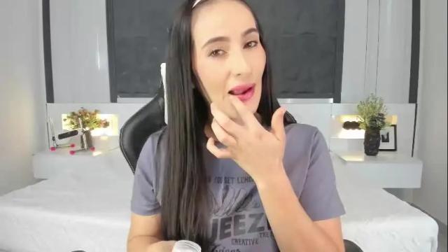 Image 6 of saragomez_1 Stream on Chaturbate on 1 month ago