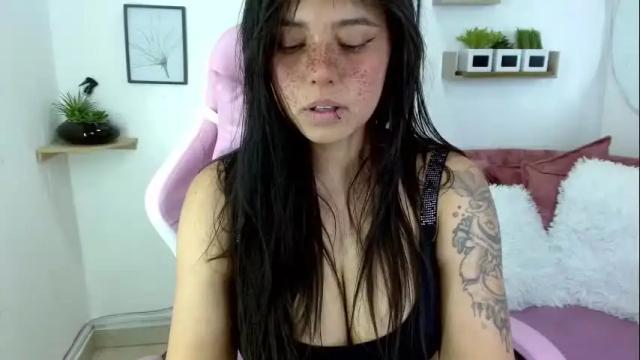 Image 8 of sarah__moon1 Stream on Chaturbate on 3 months ago