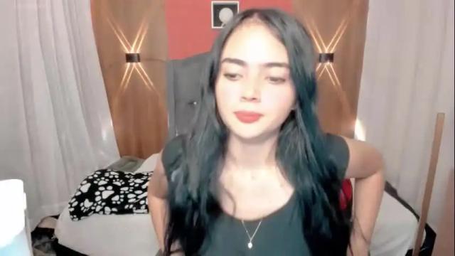Image 4 of sarah_angelll Stream on Chaturbate on 3 months ago
