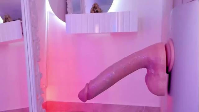 Image 3 of sarah_bonneth Stream on Chaturbate on 1 month ago