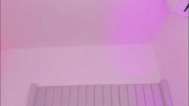 Image 6 of sarah_bonneth Stream on Chaturbate on 13 days ago