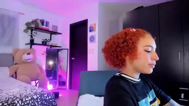 Image 11 of sarah_bunnyxx Stream on Chaturbate on 15 months ago