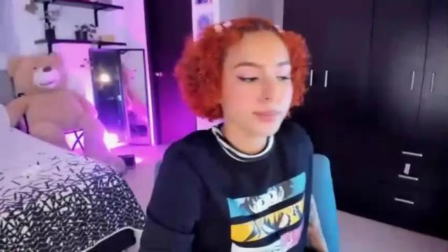 Image 8 of sarah_bunnyxx Stream on Chaturbate on 15 months ago