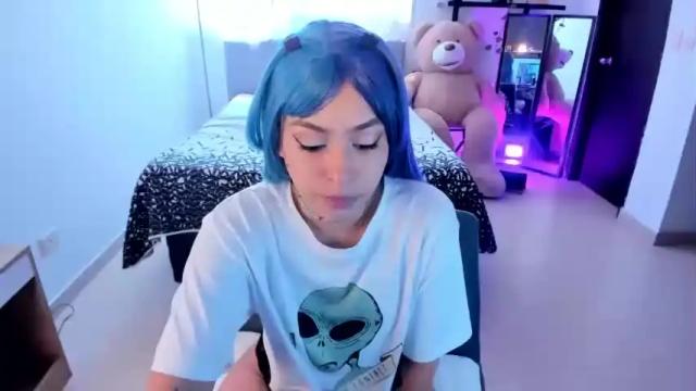 Image 2 of sarah_bunnyxx Stream on Chaturbate on 14 months ago