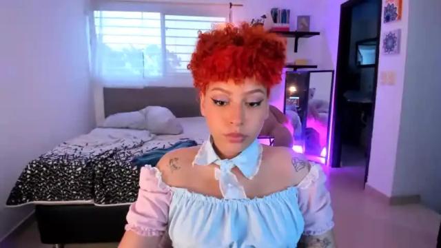 Image 2 of sarah_bunnyxx Stream on Chaturbate on 14 months ago