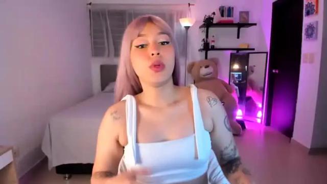 Image 4 of sarah_bunnyxx Stream on Chaturbate on 13 months ago