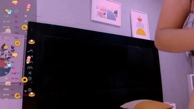 Thumbnail 3, sarah_cream's Stream at Chaturbate, 14 months ago