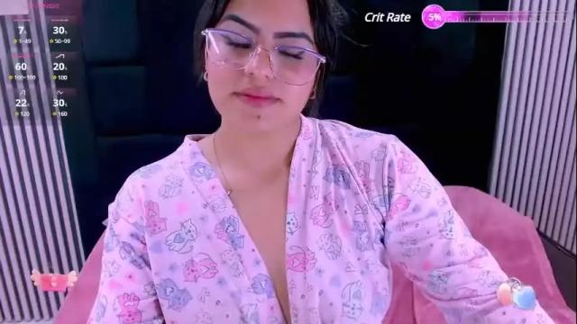 Image 2 of sarah_cream Stream on Chaturbate on 2 months ago