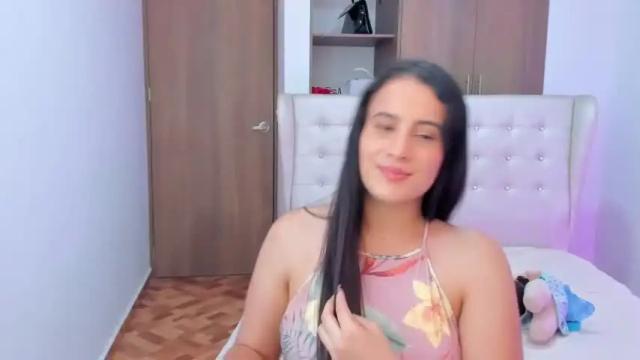 Image 4 of sarah_cruzs Stream on Chaturbate on 25 months ago