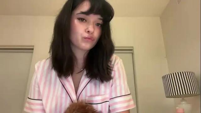Image 6 of sarah_heart_aus Stream on Chaturbate on 14 days ago