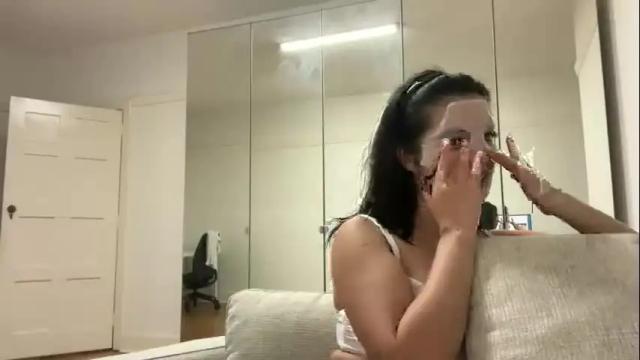 Image 2 of sarah_heart_aus Stream on Chaturbate on 3 months ago