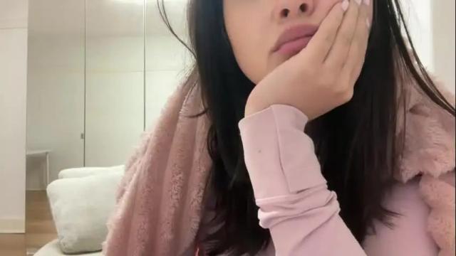 Image 10 of sarah_heart_aus Stream on Chaturbate on 3 months ago