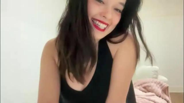 Image 10 of sarah_heart_aus Stream on Chaturbate on 2 months ago